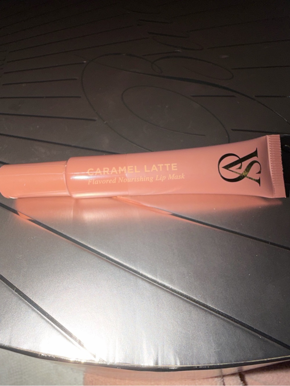 Victoria's Secret Caramel Latte Lip Mask - Peachy Pink Tube